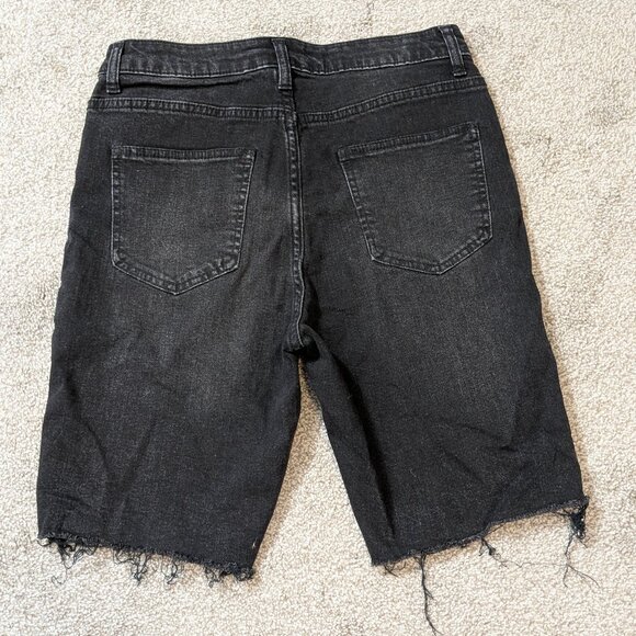 FOREVER 21 Black Stretch Denim High Rise Bermuda Cut-Off Shorts; Size 28 - Picture 2 of 4